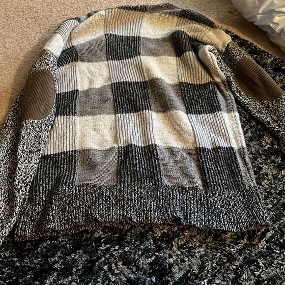 Bdg plaid elbow patch sweater small - Picture 4 of 6